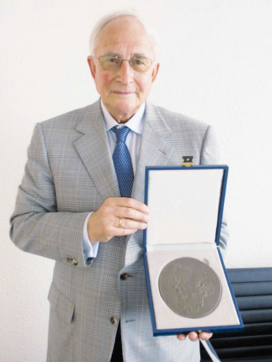 Zelter Plakette